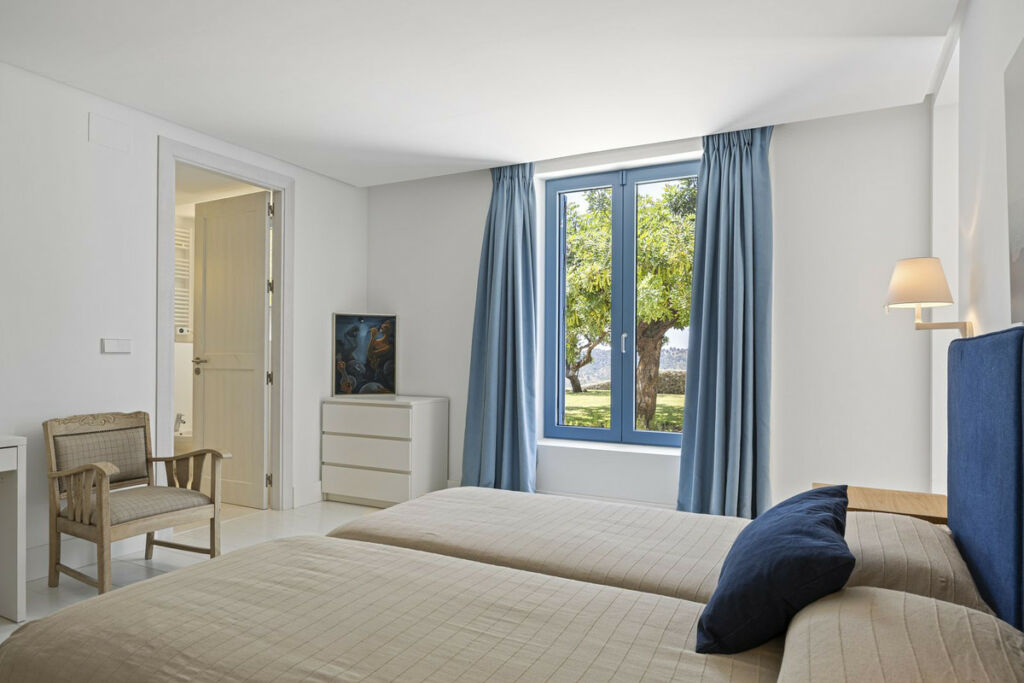 Detached Villa Benahavís Málaga - image 40