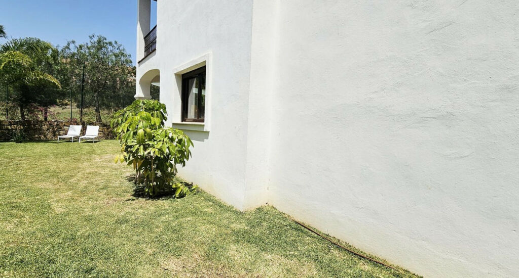 Detached Villa Estepona Málaga - image 41