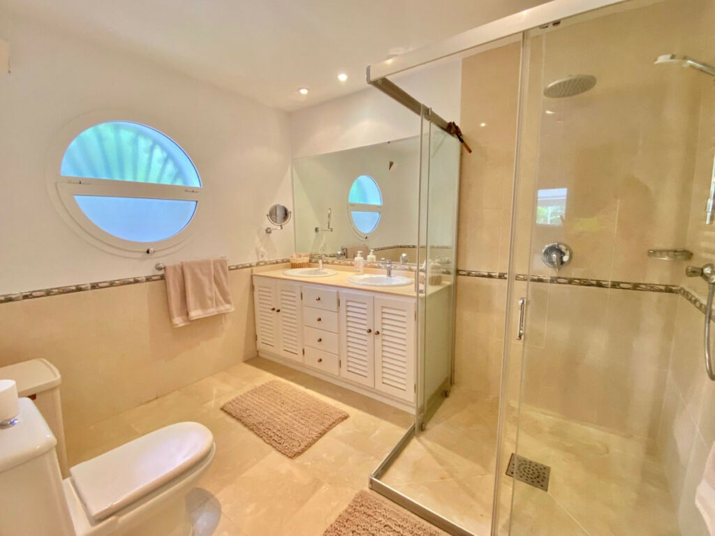 Detached Villa Marbella Málaga - image 41
