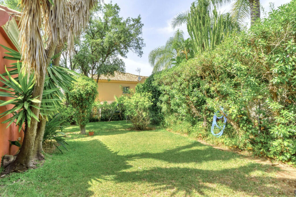 Detached Villa El Rosario Málaga - image 41