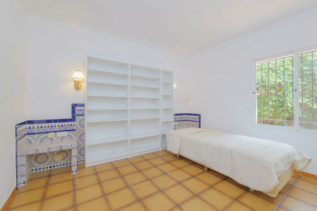 Detached Villa Marbella Málaga - image 41