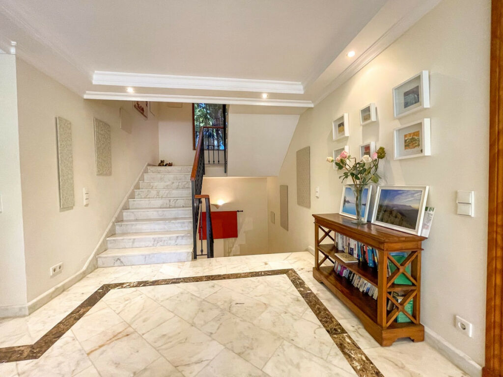 Detached Villa El Rosario Málaga - image 42