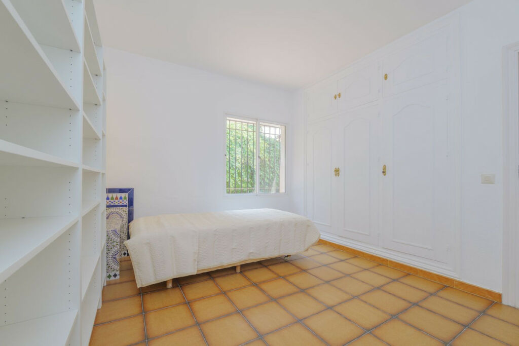 Detached Villa Marbella Málaga - image 42