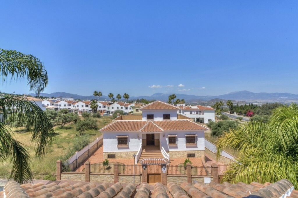 Detached Villa Alhaurín el Grande Málaga - image 42
