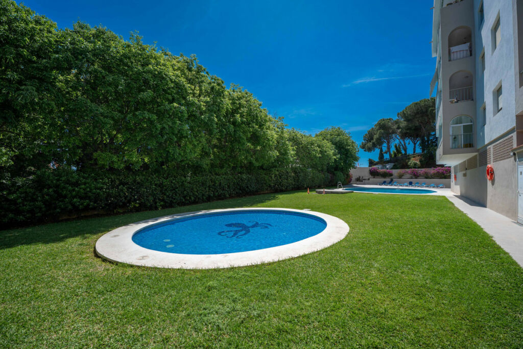 Middle Floor Apartment Nueva Andalucía Málaga - image 42