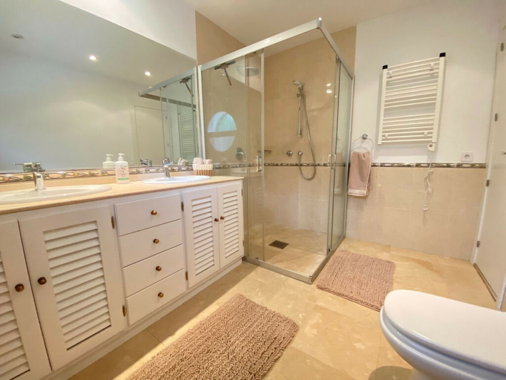 Detached Villa Marbella Málaga - image 42