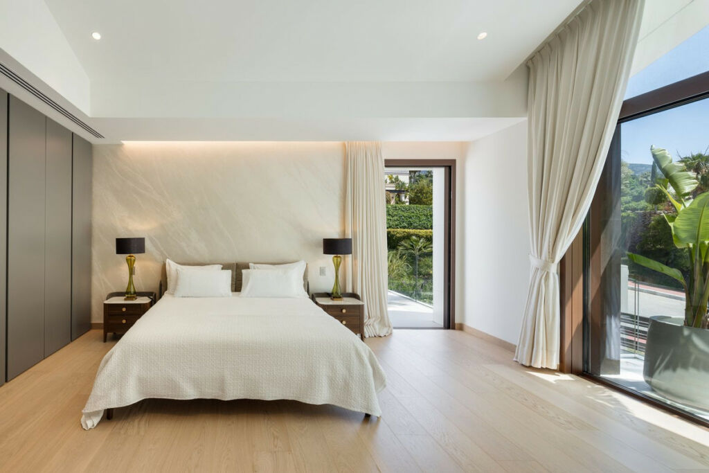 Detached Villa Sierra Blanca Málaga - image 43