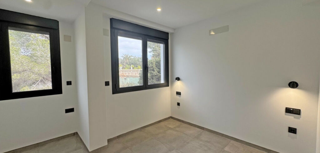 Detached Villa Torrevieja Alicante - image 43