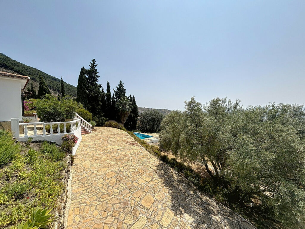 Detached Villa Alcaucín Málaga - image 43