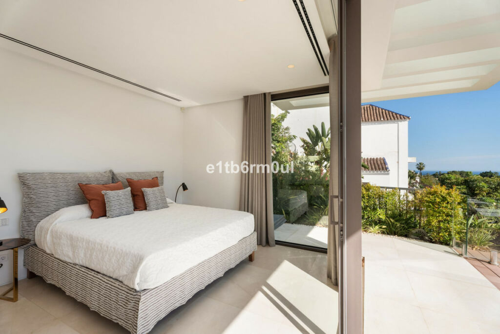 Detached Villa La Quinta Málaga - image 43