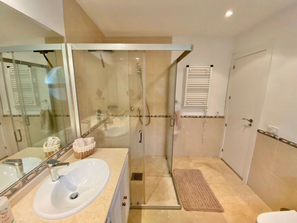 Detached Villa Marbella Málaga - image 43