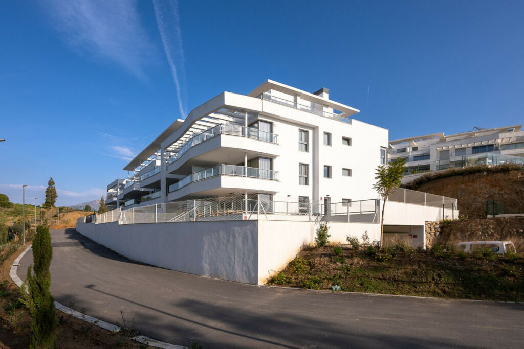 Middle Floor Apartment El Chaparral Málaga - image 43