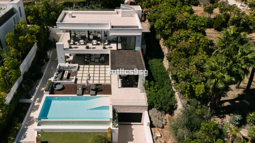 Detached Villa Nueva Andalucía Málaga - image 44