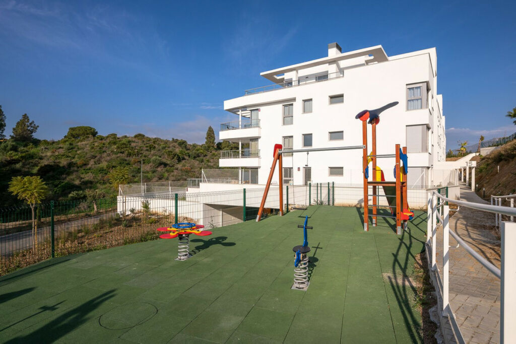 Middle Floor Apartment El Chaparral Málaga - image 44