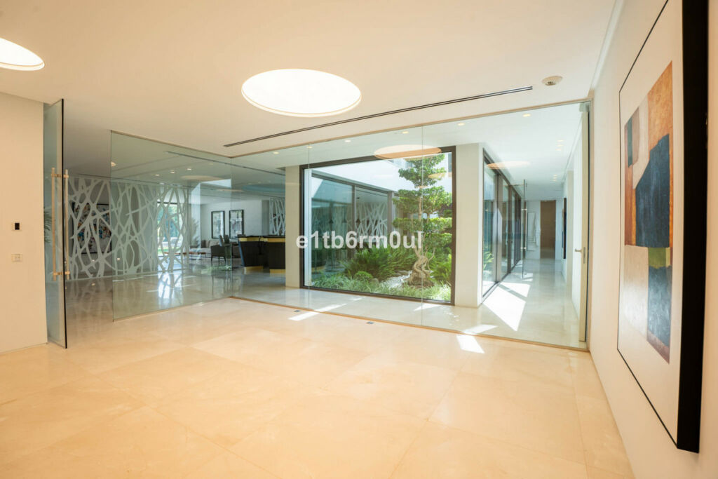 Detached Villa La Quinta Málaga - image 44