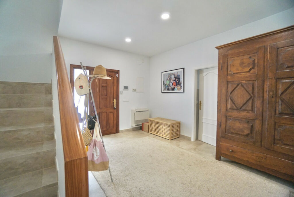 Detached Villa Montemar Alicante - image 44