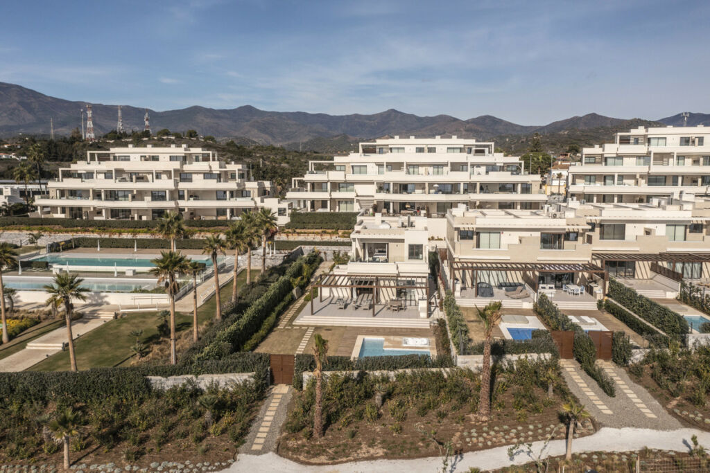 Detached Villa New Golden Mile Málaga - image 43