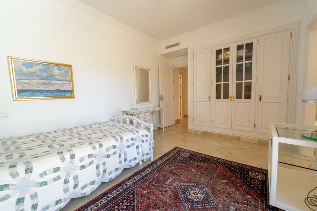 Middle Floor Apartment Nueva Andalucía Málaga - image 46
