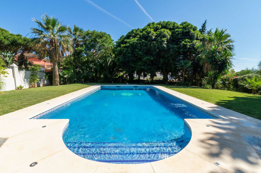 Detached Villa Hacienda Las Chapas Málaga - image 46