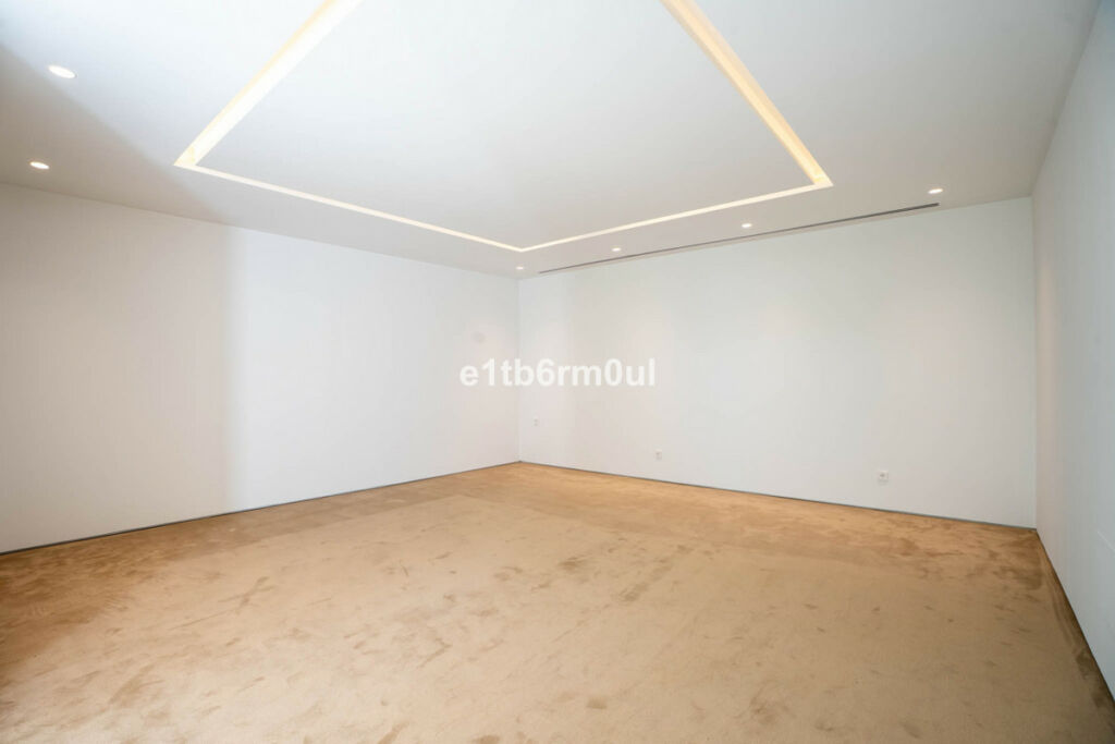 Detached Villa La Quinta Málaga - image 46