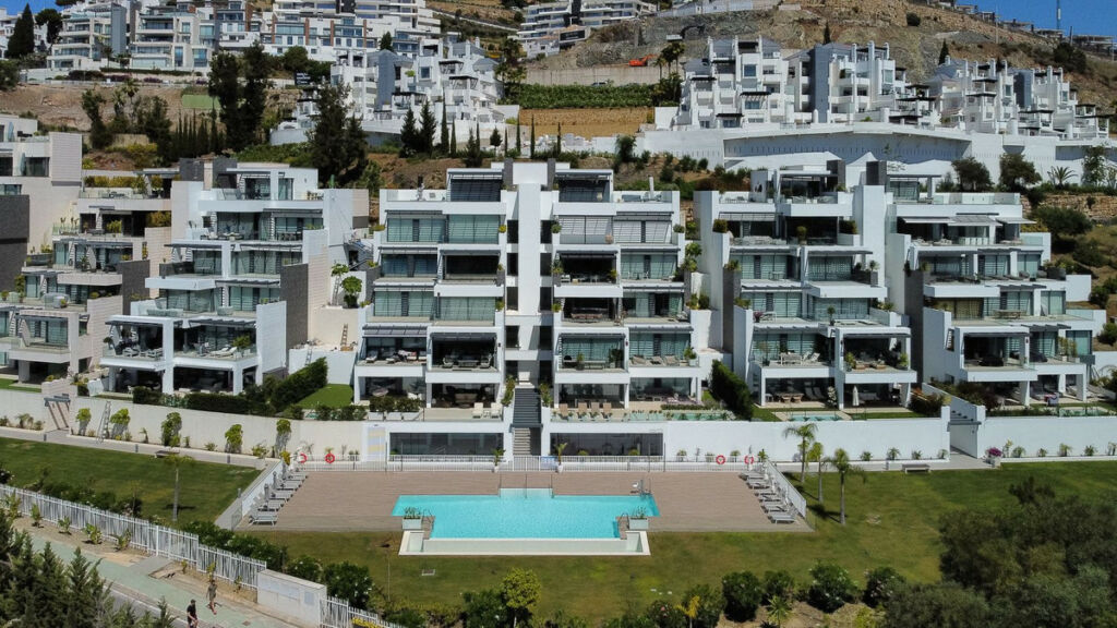 Middle Floor Apartment Benahavís Málaga - image 47