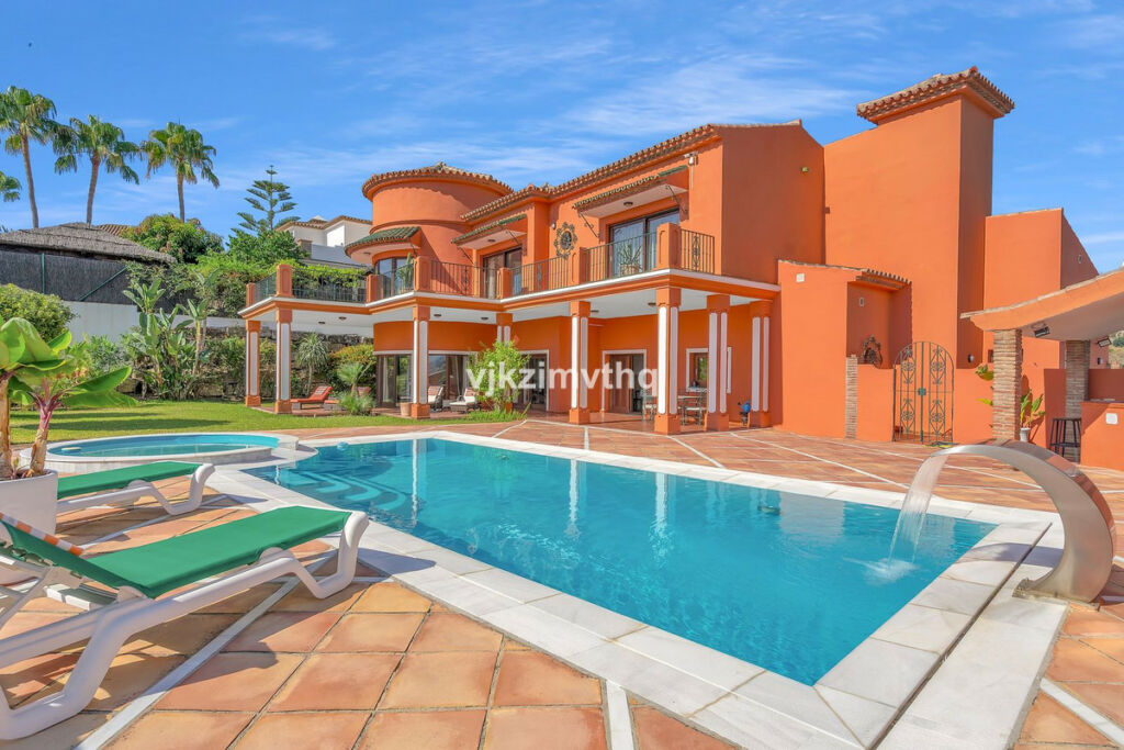 Detached Villa Benahavís Málaga - image 50