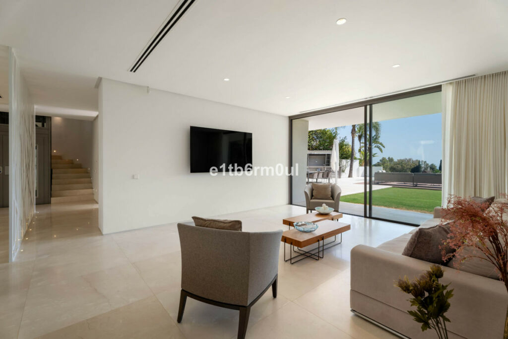 Detached Villa La Quinta Málaga - image 47