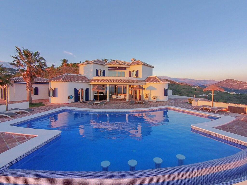 Detached Villa Algarrobo Málaga - image 47