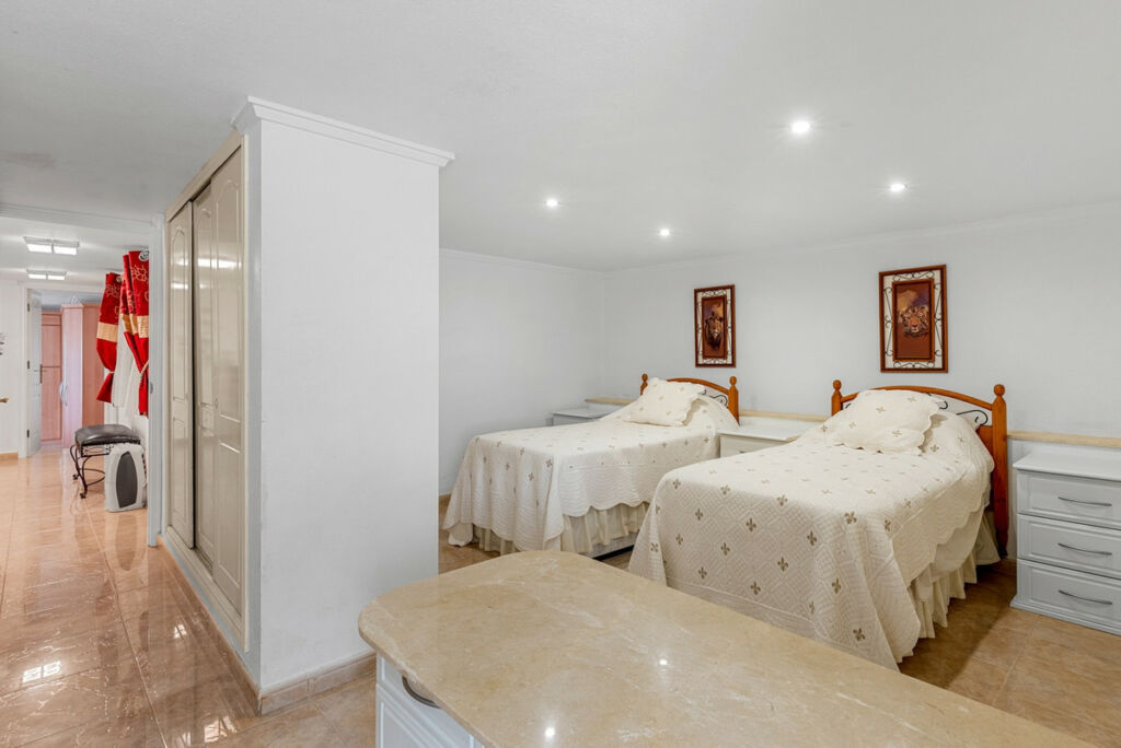 Detached Villa Ciudad Quesada Alicante - image 47