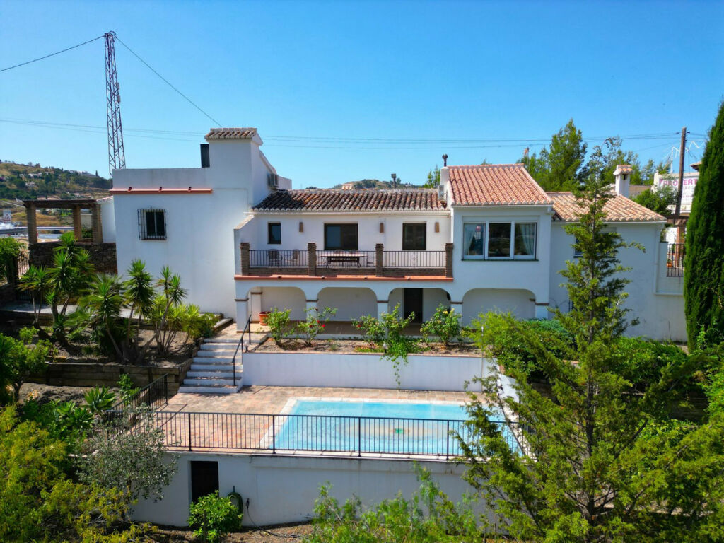 Detached Villa Cómpeta Málaga - image 47