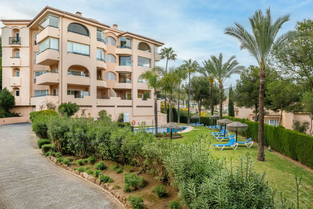 Middle Floor Apartment Elviria Málaga - image 47