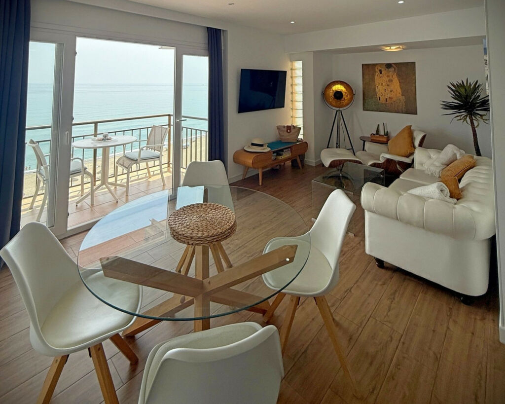 Middle Floor Apartment Fuengirola Málaga - image 13