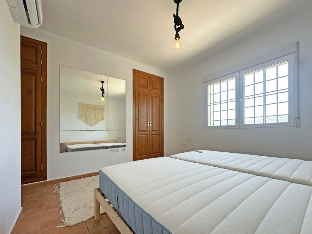 Detached Villa Jalon Alicante - image 47