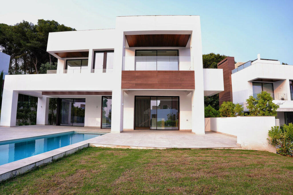 Detached Villa The Golden Mile Málaga - image 47