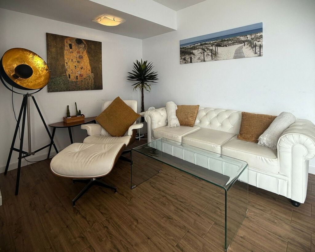 Middle Floor Apartment Fuengirola Málaga - image 14