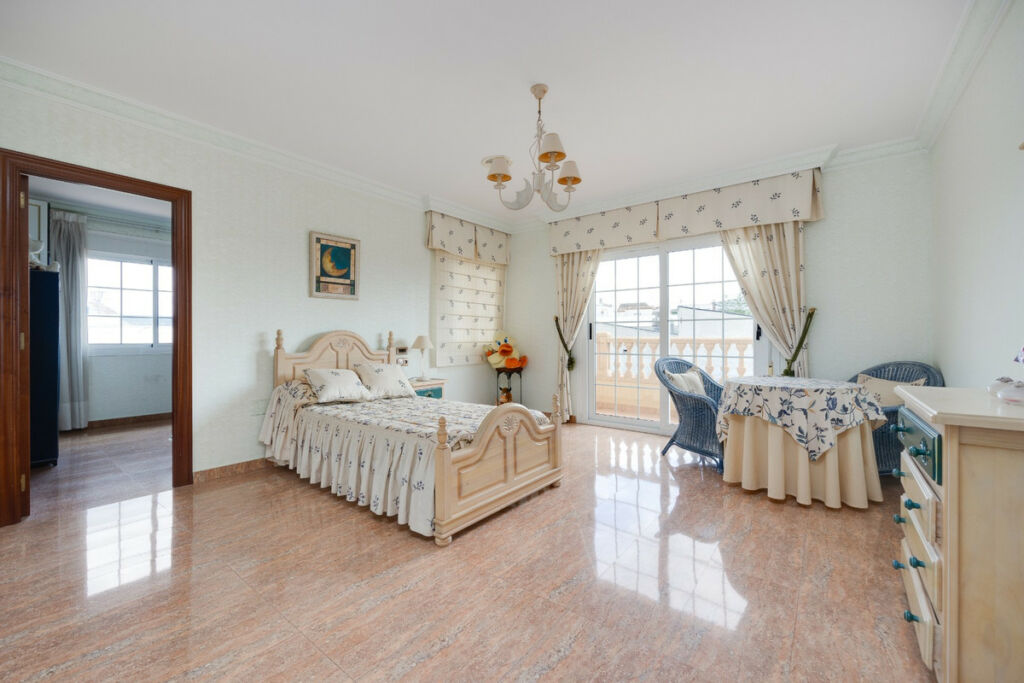 Detached Villa Orihuela Alicante - image 48