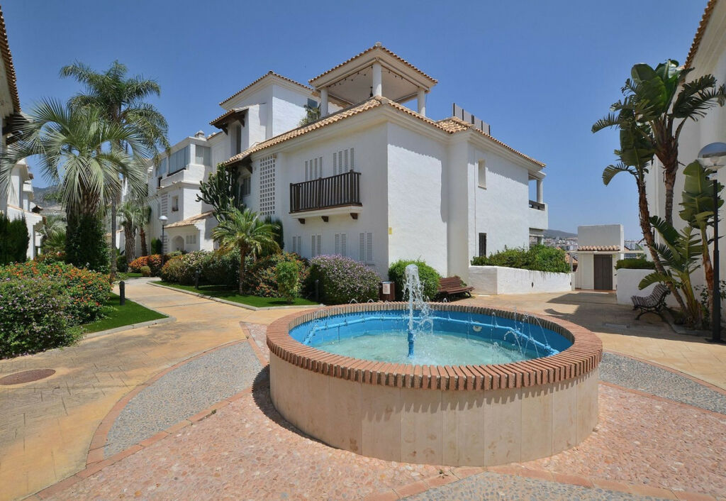 Penthouse Torrequebrada Málaga - image 49