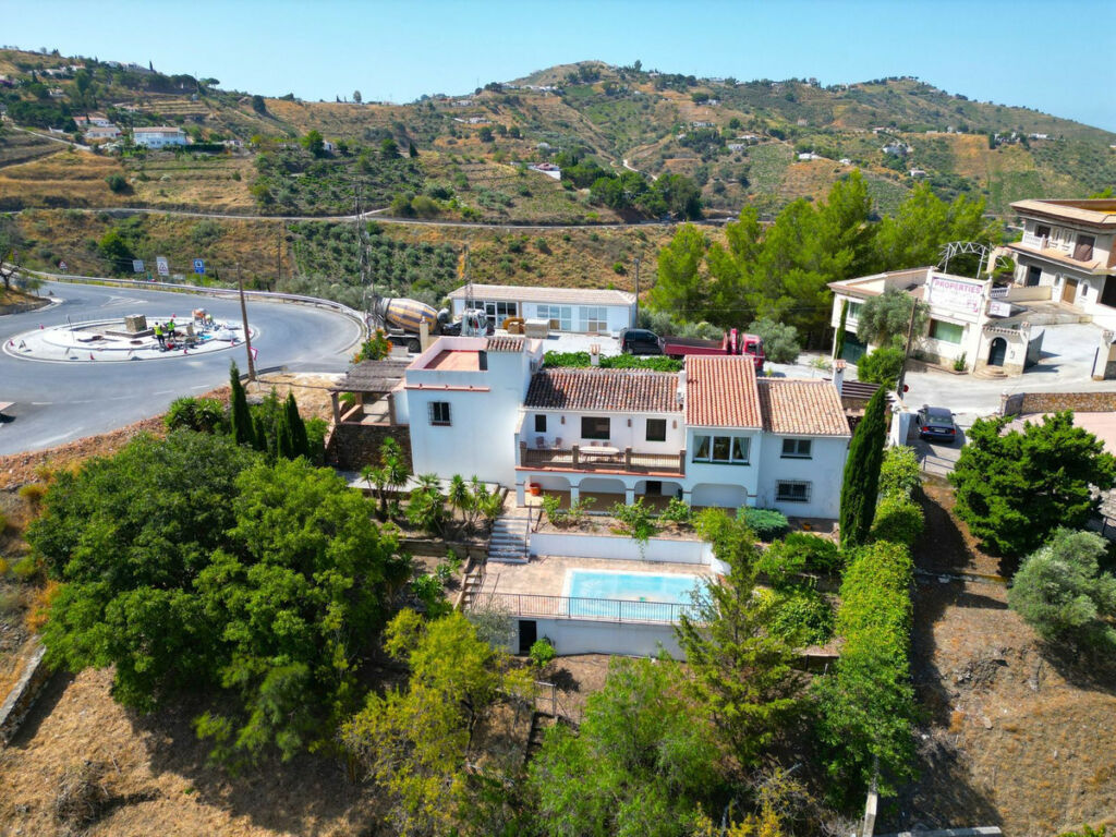 Detached Villa Cómpeta Málaga - image 49