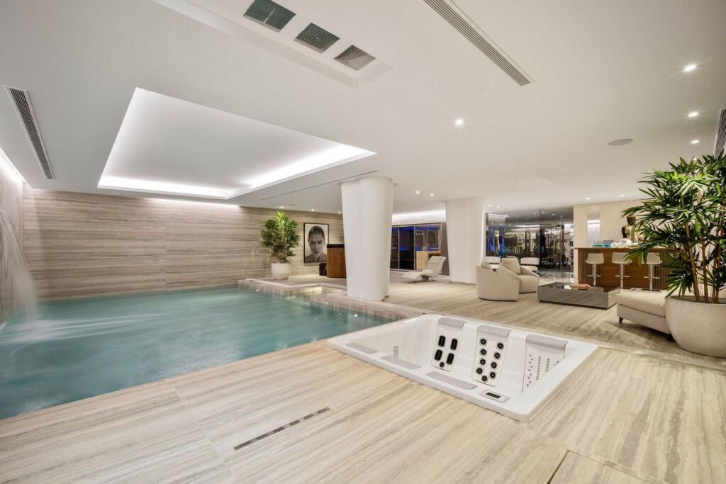 Detached Villa Sierra Blanca Málaga - image 49