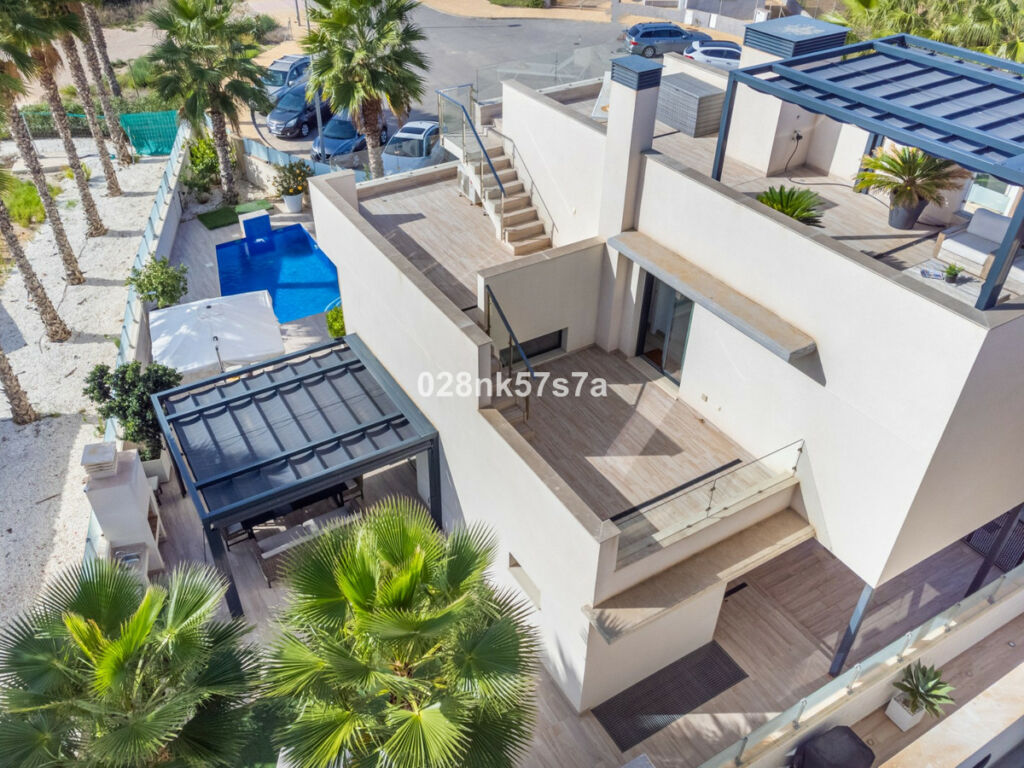 Detached Villa Lomas de Cabo Roig Alicante - image 49