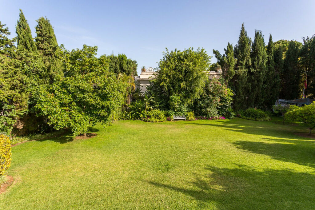 Detached Villa The Golden Mile Málaga - image 49
