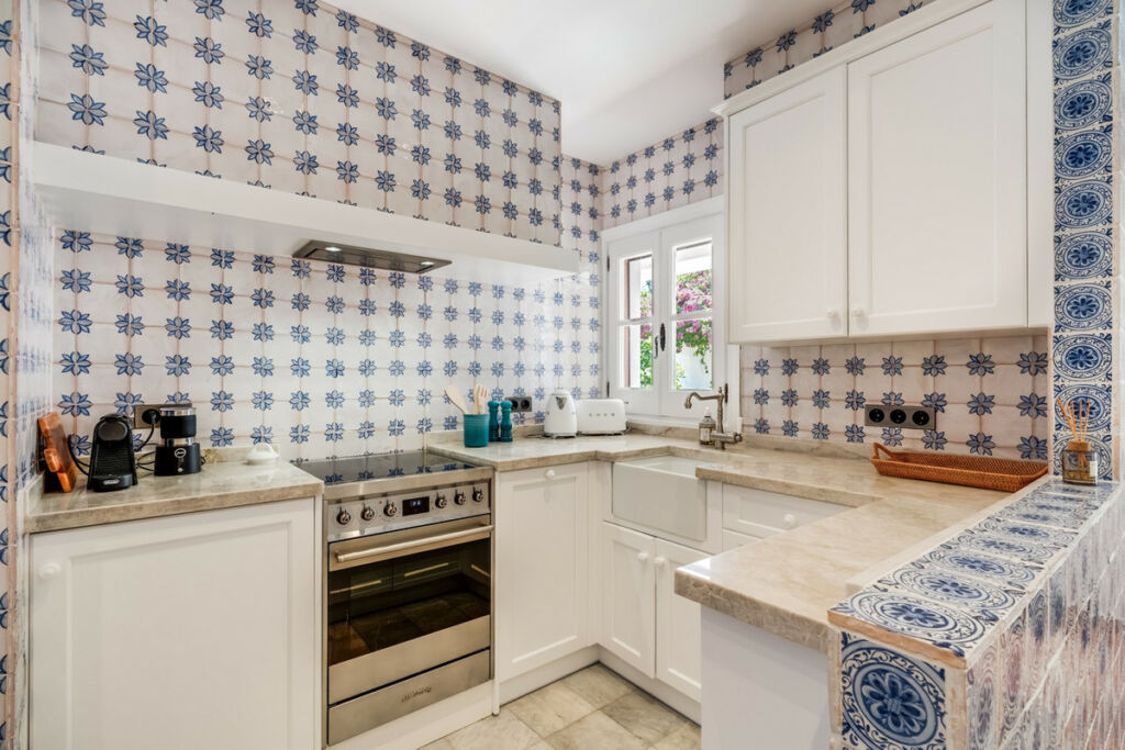 Ground Floor Apartment La Zagaleta Málaga - image 5