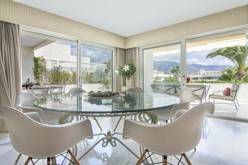 Penthouse Puerto Banús Málaga - image 5