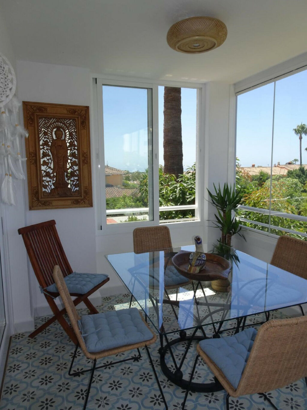 Middle Floor Apartment Atalaya Málaga - image 5