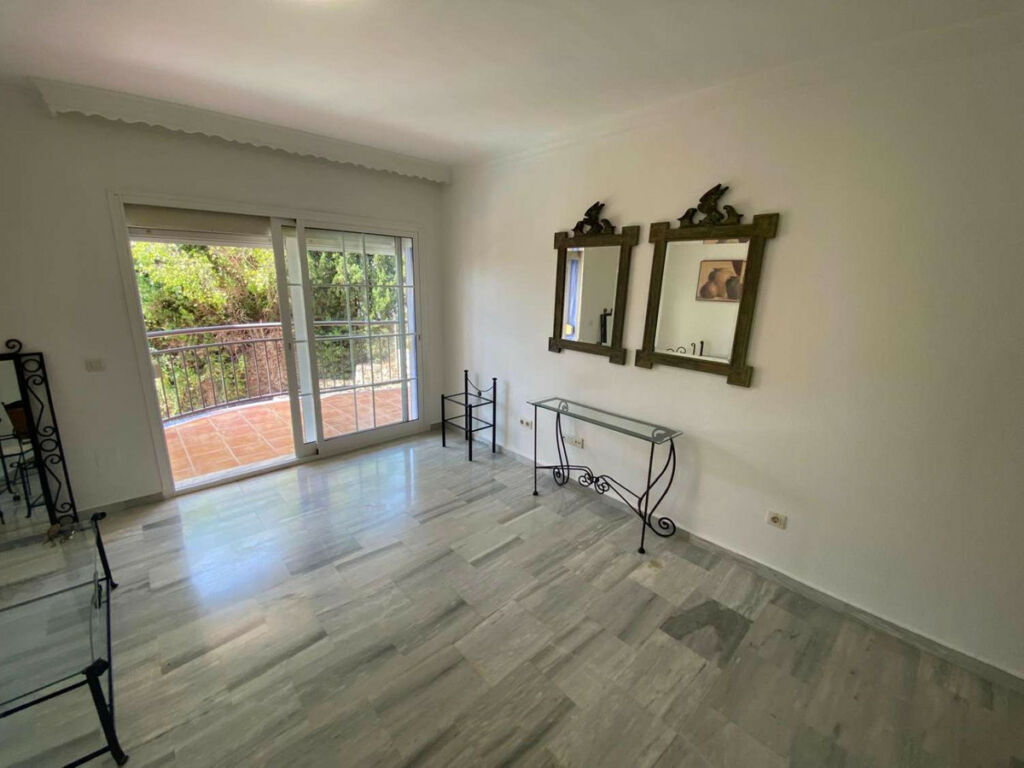 Middle Floor Apartment Mijas Málaga - image 5