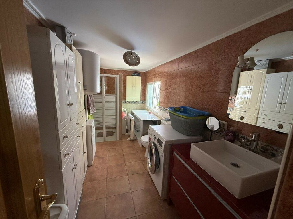 Townhouse Torremendo Alicante - image 5