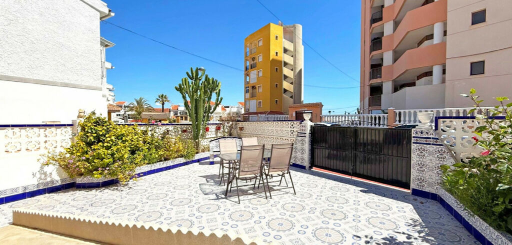 Ground Floor Apartment Torrevieja Alicante - image 5
