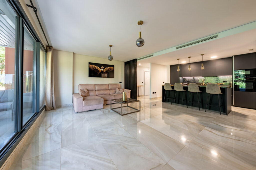 Ground Floor Apartment Benahavís Málaga - image 5