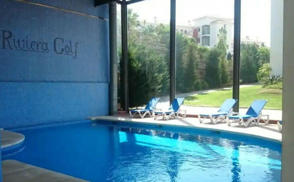 Middle Floor Apartment Riviera del Sol Málaga - image 3