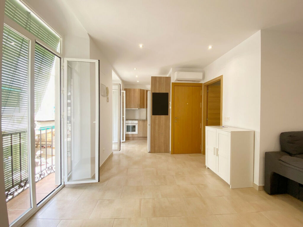 Middle Floor Apartment Marbella Málaga - image 5